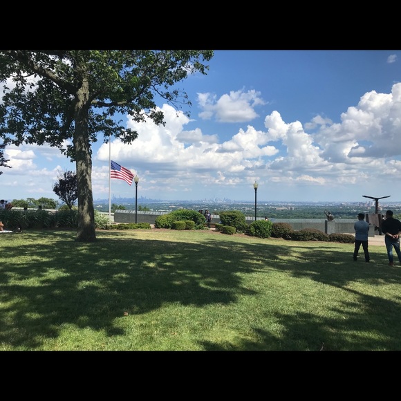 Meet your Posher, Chris - Picture 1 of 1